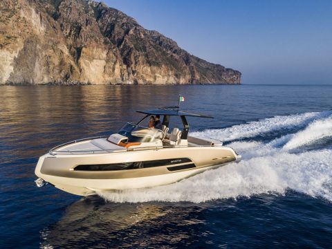 InvictusYacht_GT320_4