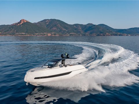 InvictusYacht_TT420_6 opt