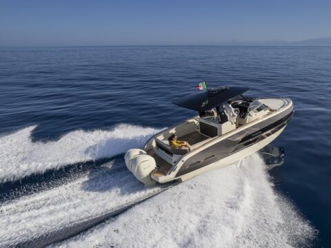 InvictusYacht_GT320S_10